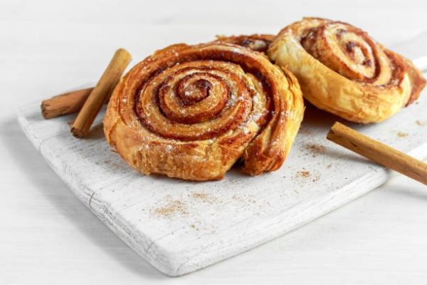 Baked Cinnamon Rolls (90mins)